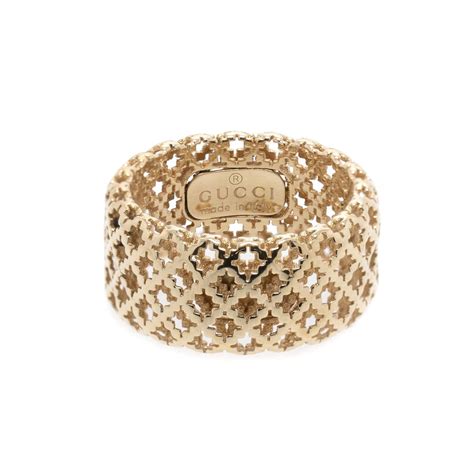 gucci 18ct gold diamantissima ring|Gucci flora ring 18k.